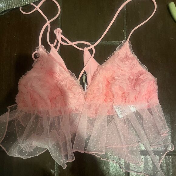 UO Kimchi & Blue Kimchi Blue Tabatha
Rosette Babydoll Top in Blush - Picture 4 of 7